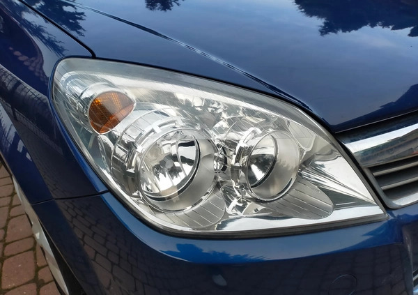 Opel Astra cena 14890 przebieg: 143800, rok produkcji 2008 z Wieliczka małe 529